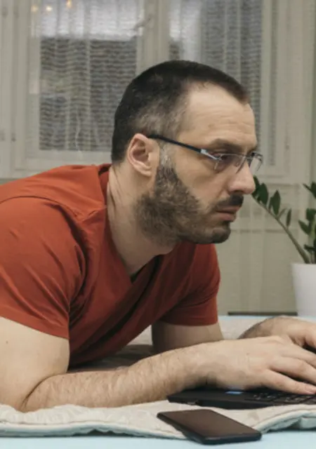 Олег из Твери, мне 50, познакомлюсь на одну ночь