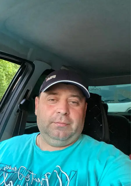 Я Юрий, 38, из Солнечногорска, ищу знакомство для постоянных отношений