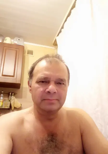 Я Руслан, 50, из Уфы, ищу знакомства без обязательств