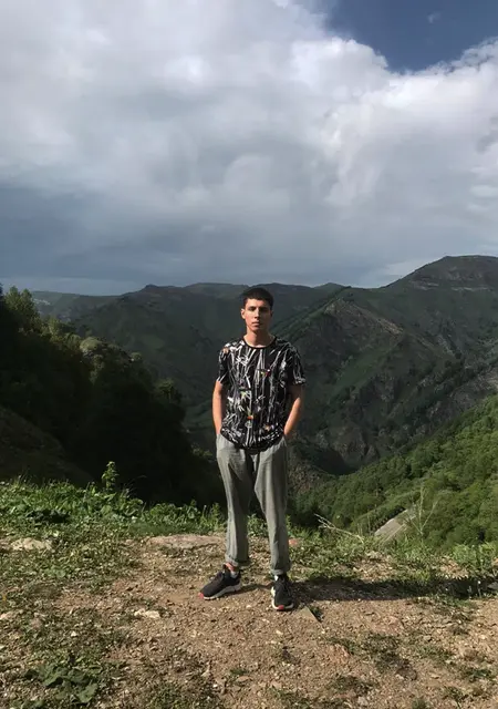 Слава из Пятигорска, ищу на сайте знакомства на одну ночь